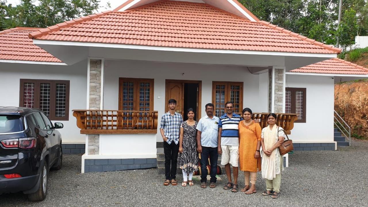 Friends Valley Home Stay Kattappana Екстер'єр фото